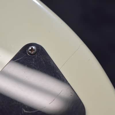 1991 Fender Prodigy Bass Active Preamp Arctic White El. Bass w/ Case - #N1008055 image 22