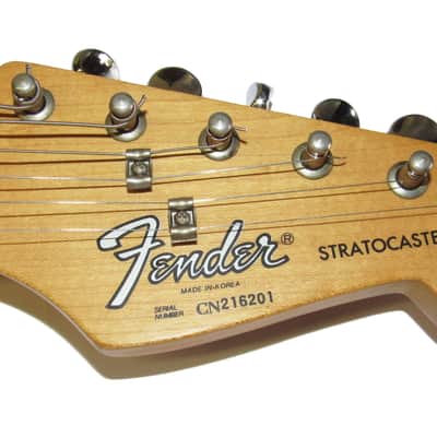 VERY RARE 1992 FENDER STRATOCASTER MADE IN KOREA COMPLETE WITH CASE & PAPERWORK MUST SEE image 1