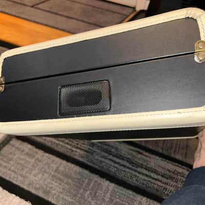 Crosley Suitcase Carrying Turntable-Speaker CR6019A-BK 2014 - Black/Tan w/Power Supply image 16