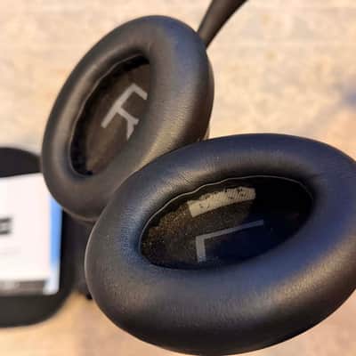 Bose 700 Noise Cancelling Bluetooth Headphones Black with Case Tested image 5