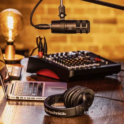 Audio-Technica AT2040 Dynamic Podcast Microphone (Hypercardioid) image 3