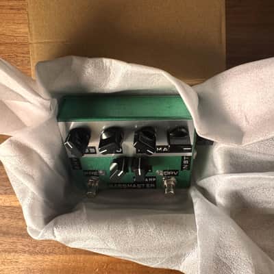 Shin's Music Bass Master Bass Preamp - Candy Green image 4