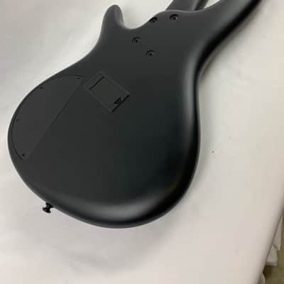 Ibanez SRMS625EX Iron Label Multi-Scale 5-String Bass Guitar Black Flat B-Stock image 18