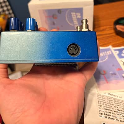 Dr. Scientist The Atmosphere 2018 Blue image 8