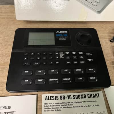 Alesis SR-16 Portable Electronic Drum Machine #3262 image 3