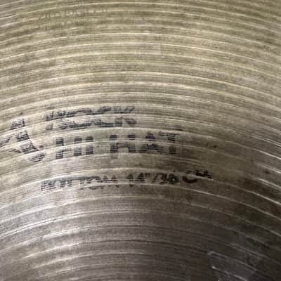 Vintage Zildjian A 14" Rock Hi Hat Cymbals Top 1336g & Bottom 1510g NICE image 6