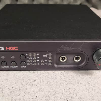 Immagine Benchmark DAC3HGC  Black USB Digital Audio Converter (DAC) with Remote - 2