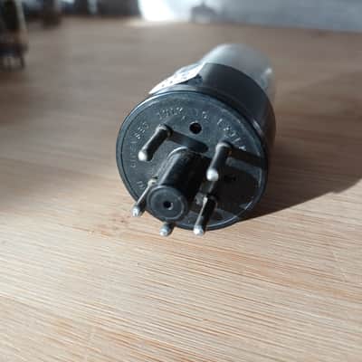 Very rare 50's NOS Sylvania 5Y3 GT 5Y3GT round BLACK PLATE, SQUARE GETTER balanced and super STRONG. image 8