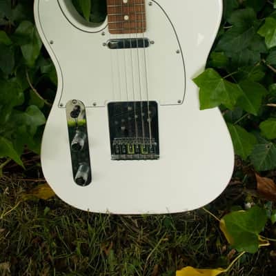 Fender Player Telecaster Left-Handed Polar White image 1
