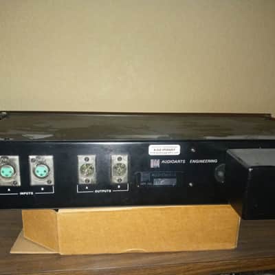 Jim Williams upgrade Audioarts engineering equalizer  4200 - Black and blue face image 3