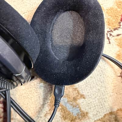 Sennheiser HD 650 Reference Headphones 2020s - Black image 2