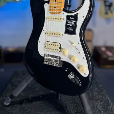 Fender Player II Stratocaster HSS Electric Guitar - Black with Maple Fingerboard Auth Deal Free Ship! 310 FREE PLEK! image 7