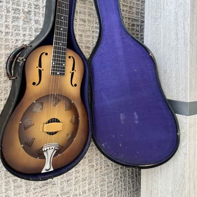 National Triolian 1930 - Walnut burst with original case image 21