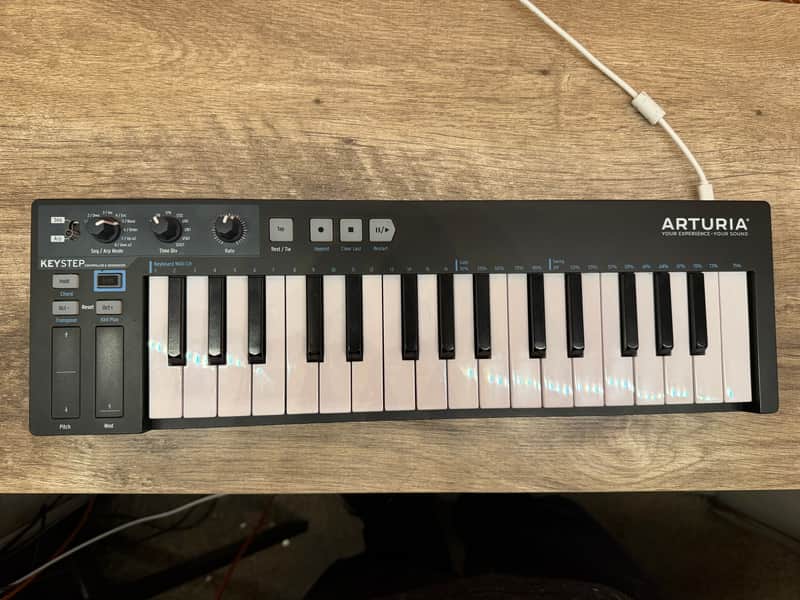 Arturia KeyStep 32-Key MIDI Controller 2019 - 2025 - Black image 1