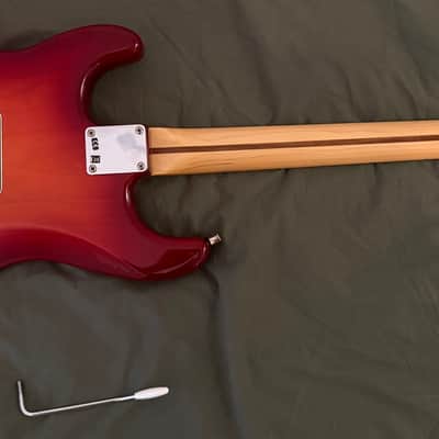 Fender Standard Stratocaster HSS Plus Top with Maple Fretboard 2013 - 2017 - Cherry Burst w/ Gig Bag image 7