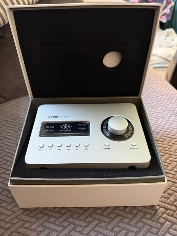 Universal Audio Apollo Solo Heritage Edition Thunderbolt 3 Audio Interface 2026 - Silver image 1