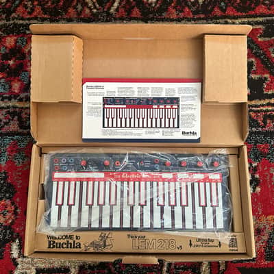 Buchla LEM218 V3 29-Key Touch Activated Voltage Source Module image 3