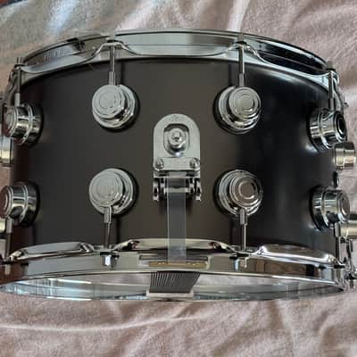 DW Collector's Series 14x8 Satin Black Over Brass 8x14" Snare Drum 2021 - Present - Satin Black with Chrome Hardware image 3