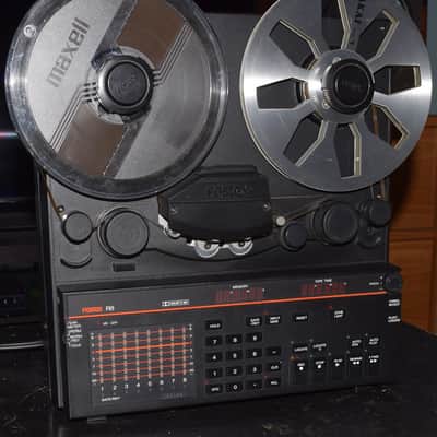 Fostex R8 Reel to Reel 8 Track Tape Recorder image 2