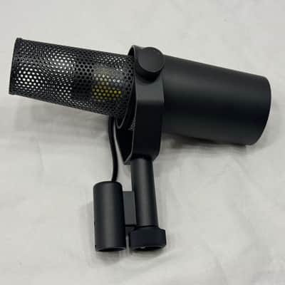 Shure SM7B Cardioid Dynamic Microphone 2001 - Present - Black image 4