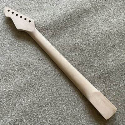 Peavey Electric Guitar Maple Wood Neck, Rosewood Fretboard image 5