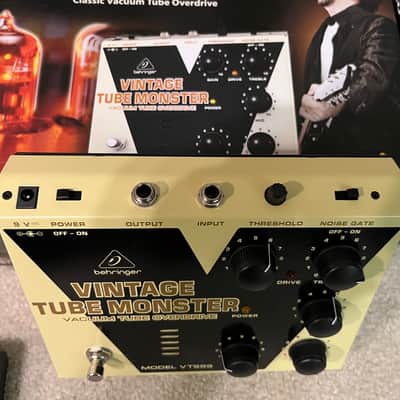 Behringer VT999 Vintage Tube Monster Vacuum Tube Overdrive excellent with power supply image 2