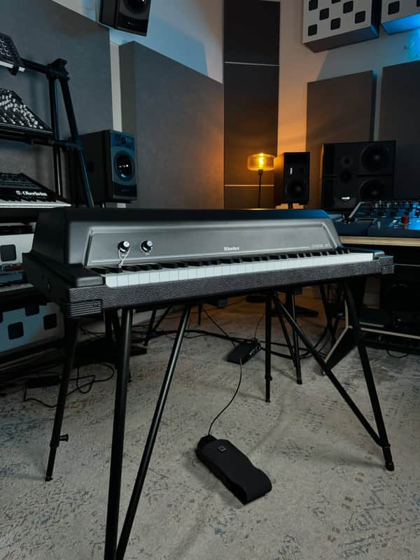 Rhodes Stage 61 - 2026 BLACK image 1