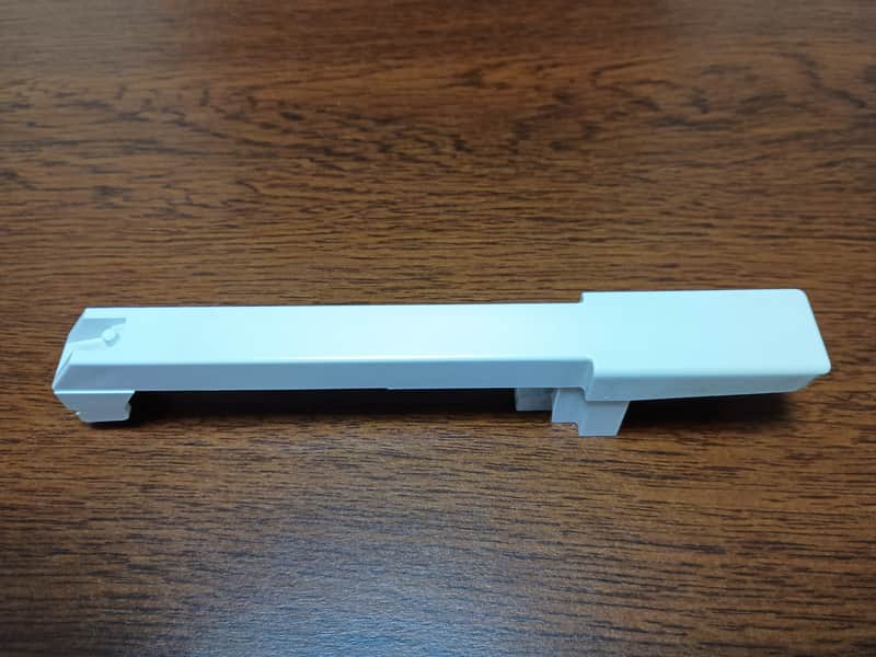 Roland Juno-2 / HS-80 / JX-8P / JX-10 / D-50 / S-10 / S-50 / A-50 / VK-1 / MKB-200 | White Key āDā (Style 28W) | Part No. 22575211 | Genuine Original Part | From Japan image 1