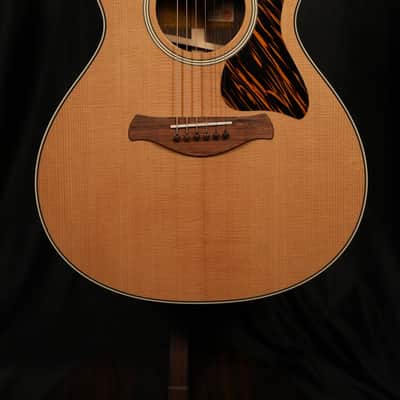 Taylor Gold Label 712e 2026 Natural image 2