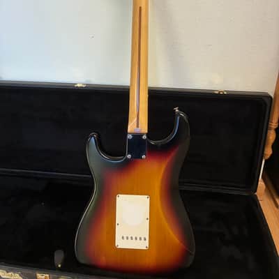 Fender  Stratocaster  2004 - Tobacco sunburst image 5