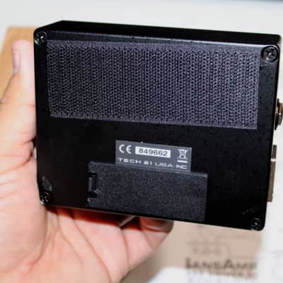 Tech 21 SansAmp Bass Driver DI V2 Bass Guitar Pedal image 3