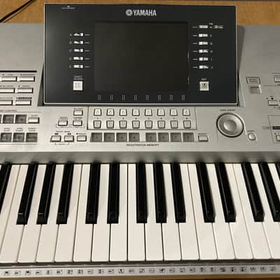 Yamaha Tyros 2 Silver Digital Workstation Keyboard, Retro Vintage Synth, Synthesiser 2005 image 3