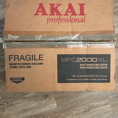 Akai MPC2000XL MIDI Production Center 2000 - 2005 - Grey image 6