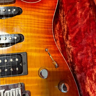 Fender Custom Shop Showmaster 2002 - Cherry Sunburst image 4