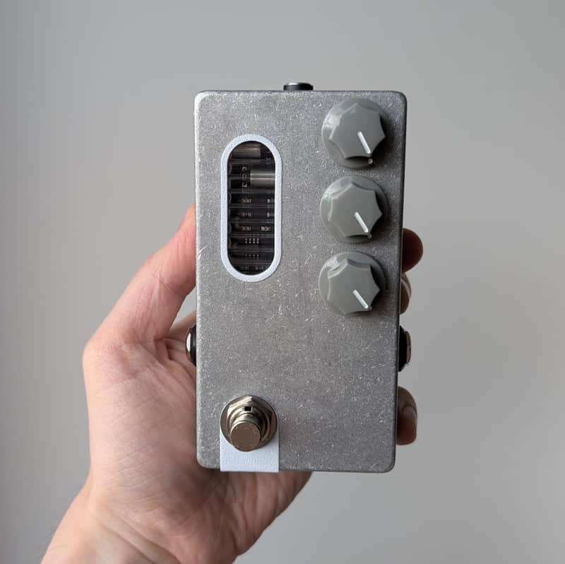 AM Effects Germanium Transistor Clipping Device