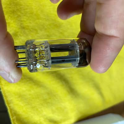 Mullard 12ax7 / ECC 83 Square Getter 50’s image 8