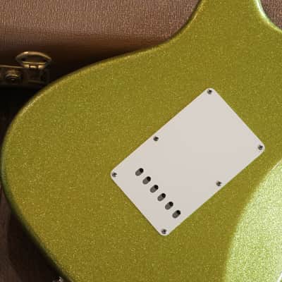 Minty! 2008 Fender Dick Dale Stratocaster Chartreuse Sparkle + COA OHSC image 15
