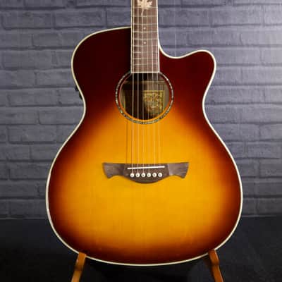 Tagima Canada Series Montreal EQ Acoustic Guitar (Cherryburst) image 2