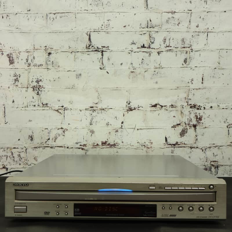Onkyo DV-CP702 6-Disc DVD/CD Player Changer Changer (Silver)