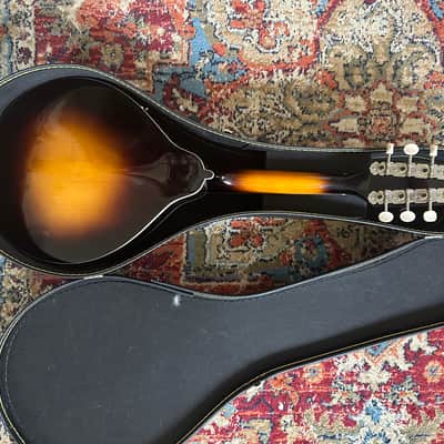 Kentucky KM-150 A-Style Mandolin Sunburst image 2