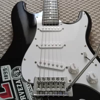 Sol Cerveza RARE Sol Beer Guitar Guitarra Stratocaster 2017 black image 2
