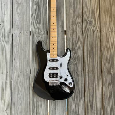 Fender  HSS Fat Strat limited edition black matching head stock Standard Stratocaster with Maple Fretboard image 3