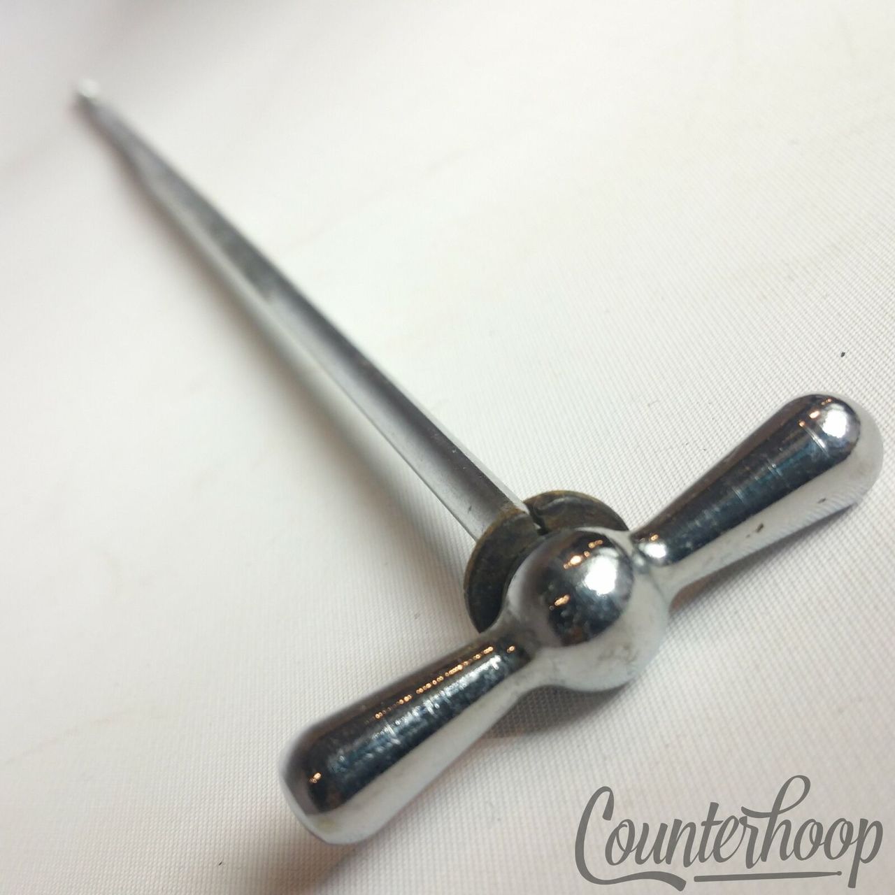 Ludwig x14" Bass Drum Bow-Tie Single Tension T-Rod Chrome USA Vintage 40s — main photograph