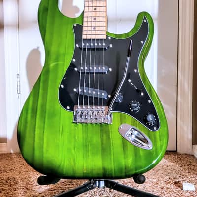 🎸+Amp! Unmarked S Series Electric Guitar +Whammy / Tremolo +Rosewood FB +Soft Case/Gg Bag +Strap +Cable +Pick!🎸 image 2