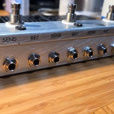 Loop-Master Pedals 6 Way Skinny True Bypass Looper Switcher image 2