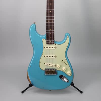 Fender Custom Shop Detroit Guitar Dealer Select '62 Strat Relic Faded Aged Taos Turquoise image 2