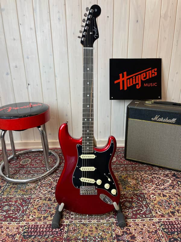 Fender Limited Edition American Professional II Stratocaster EB 2024 - Candy Apple Red image 1