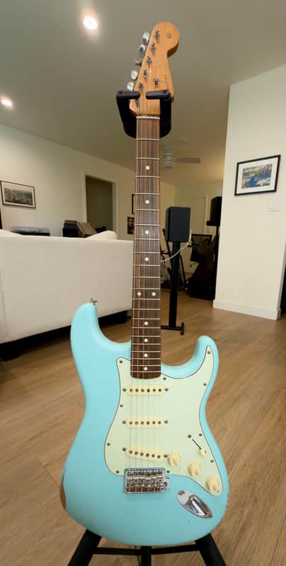 Fender CME Road Worn '60s Stratocaster Daphne Blue - Relic w/CS pickups and Case 7.67lbs image 1
