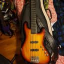 Fender Squier Deluxe V Jazz Bass   Sunburst