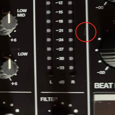 Pioneer DJM-V10 - Excellent condition, boxed image 11
